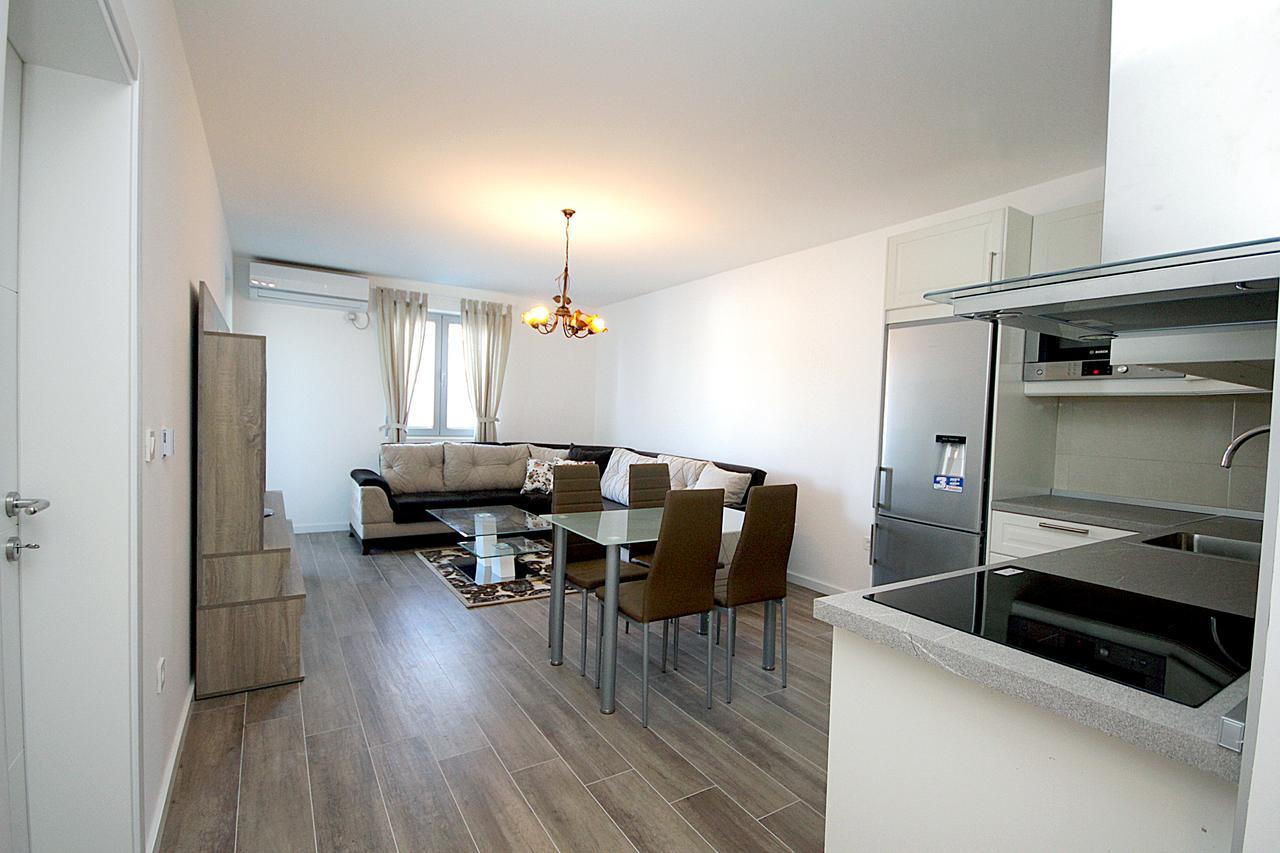 Apartment Melina Dobra Voda Eksteriør billede