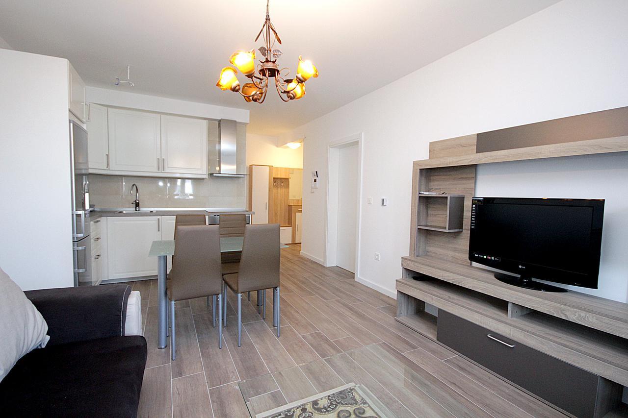 Apartment Melina Dobra Voda Eksteriør billede