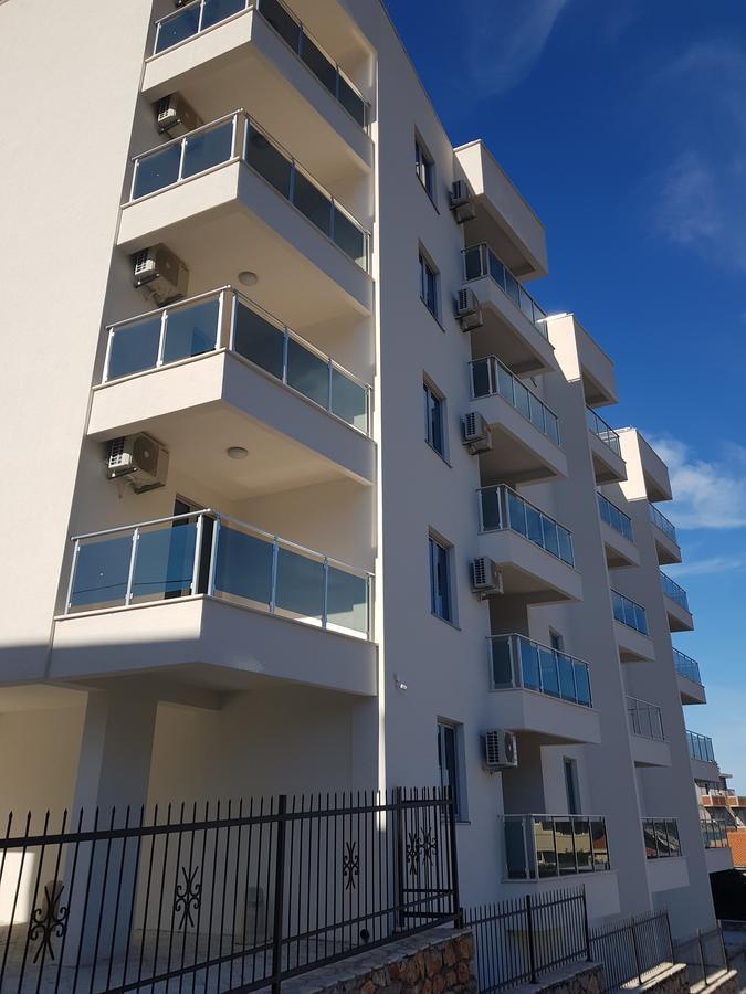 Apartment Melina Dobra Voda Eksteriør billede