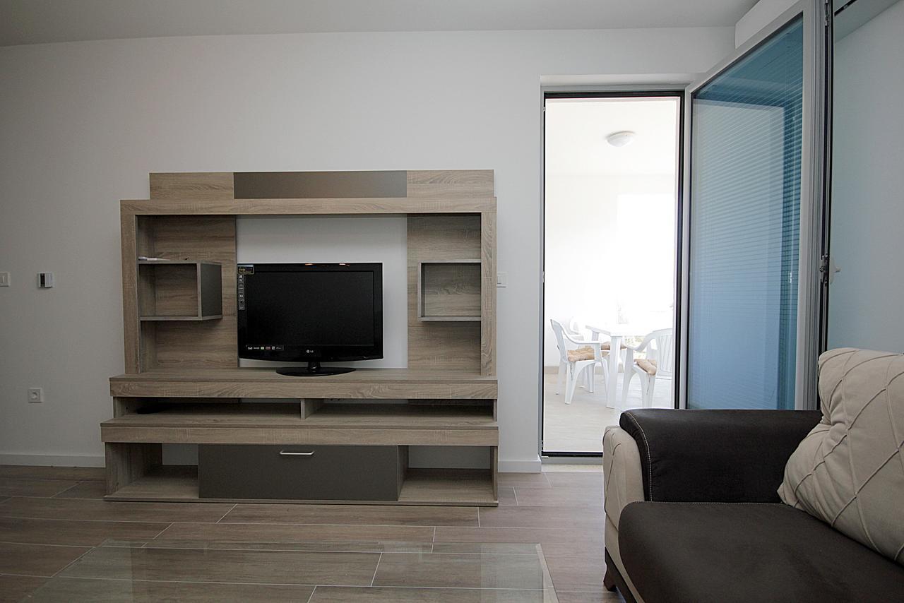 Apartment Melina Dobra Voda Eksteriør billede